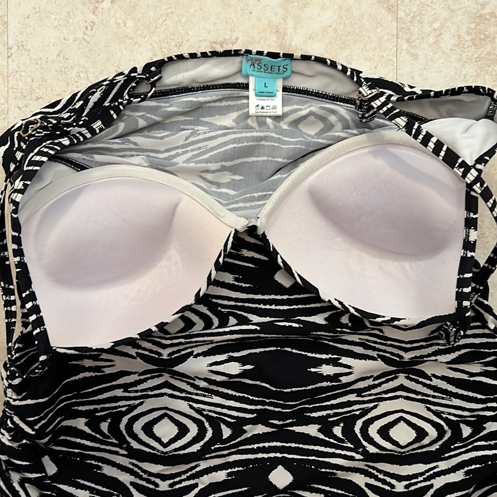 Bathing suit top - Picture 2 of 4